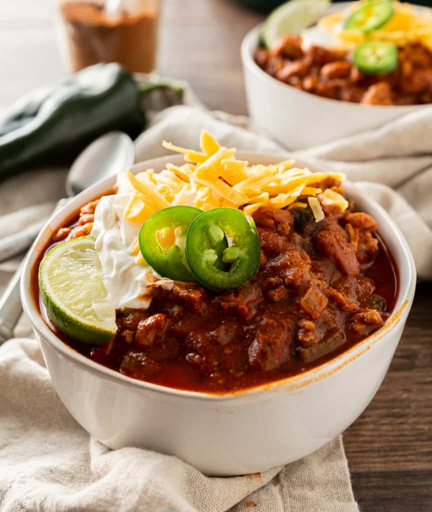 ground turkey chili recipe with toppings