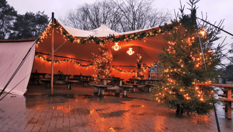 Stretchtent met kerstboom