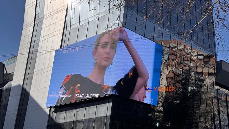 Organic Exterior LED Videowall Eco Pro Series-(12+0.5625+8) × 8m-P10.42-Georgia