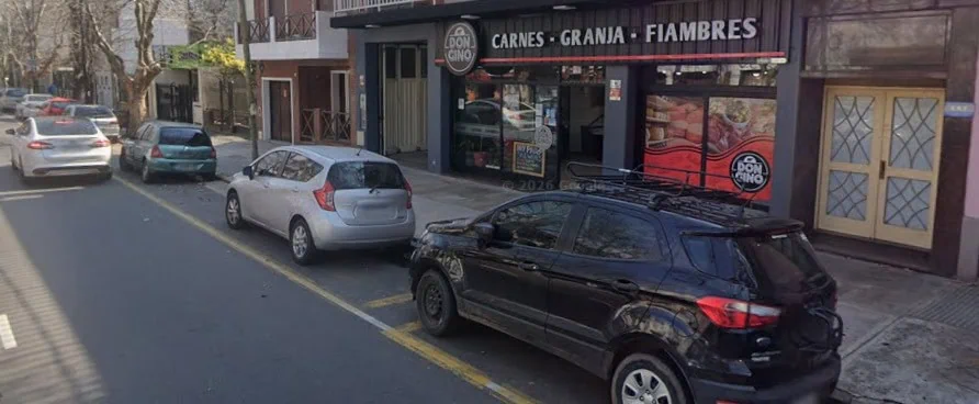 En este momento estás viendo Cayó en Lomas un ladrón adolescente: rompió de un negocio y se llevó $300 mil