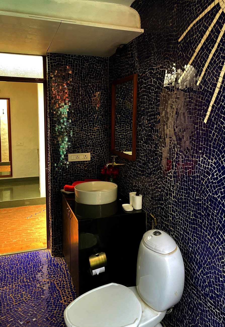 Bathroom2_894X1300