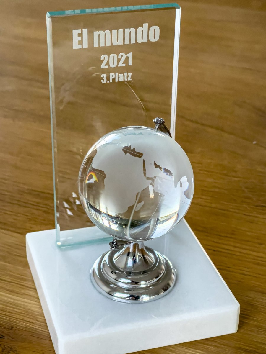 Die El Mundo-Trophäe - quasi ein „Oscar“ der Reise- & Abenteuervortrags-Szene