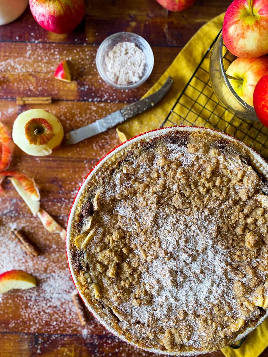 Delicious Apple Pie With Graham Cracker Crust