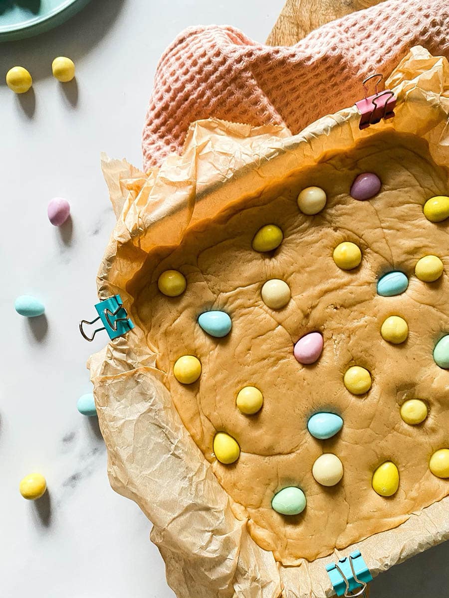 Easter Mini Eggs Fudge, Delicious And With No Condensed Milk
