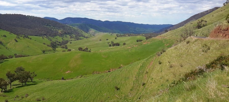 Licola to Jamieson Road, Victorian alpine region, Australia. A spectacular drive with little traffic!