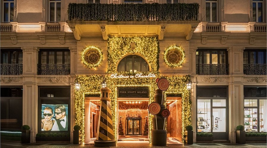 christmas-in-chocolate christmas-in-chocolate top 10 hotels in Milan top 10 hotels in milan Top 10 Hotels in Milan for an Unforgettable Luxury Experience christmas in chocolate