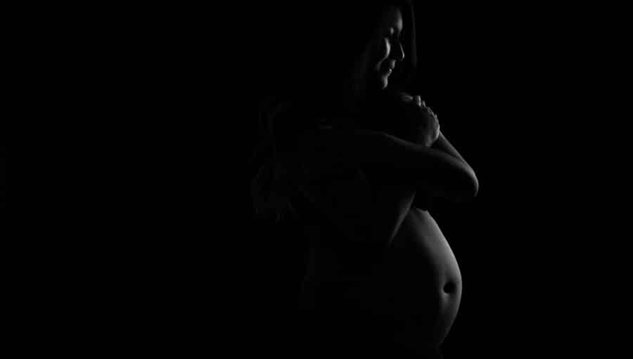Pregnancy asiaBlack and white