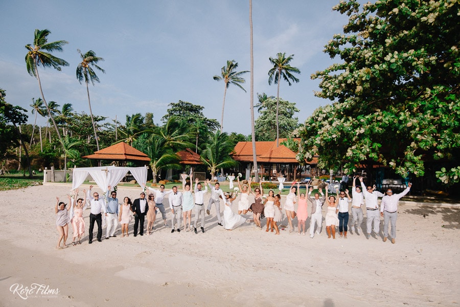 Western Wedding Family gathering on the beach
