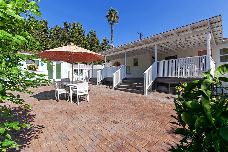 Enjoying indoor outdoor living with San Diego's climate