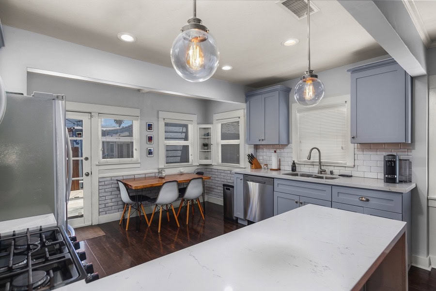 2632 Madison Avenue - Kitchen