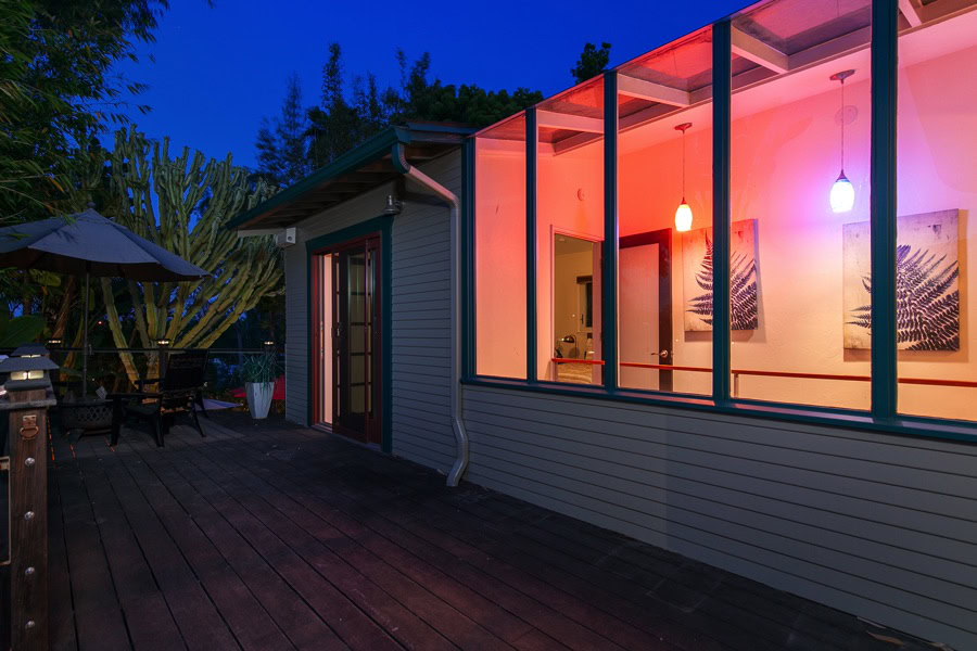 2619 Montclair St - Balcony Area