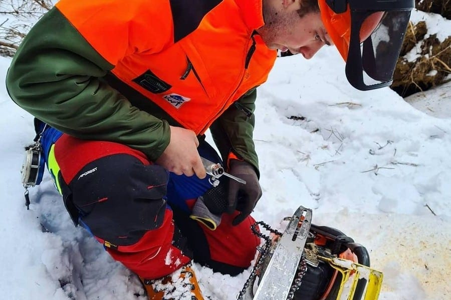 sharpen-a-chainsaw-safety