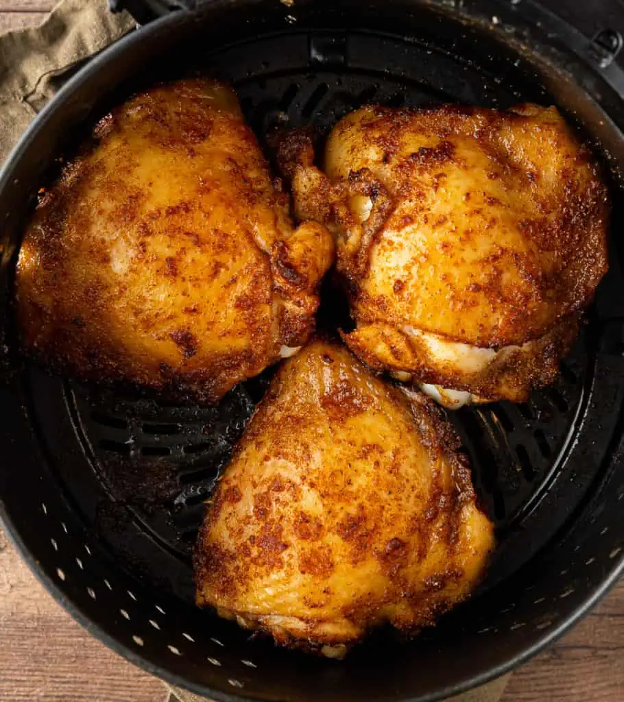 how to cook chicken thighs in the air fryer