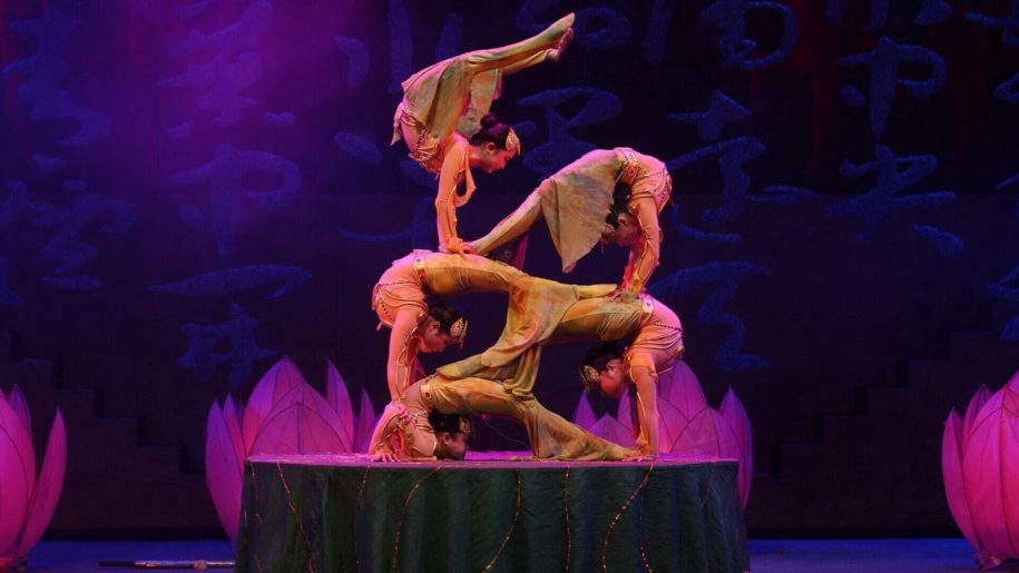 Chaoyang Theatre - Acrobatics Show