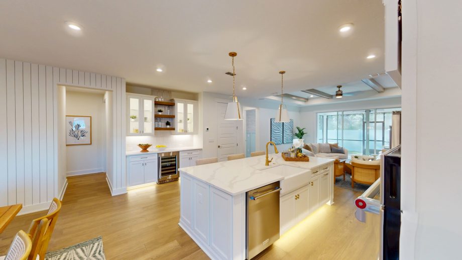Matterport 3D virtual tour technology on a tablet screen showing Orlando real estate.