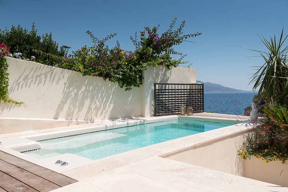 spa de nage carrelé Zénitude