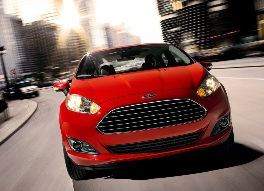 Ford-Fiesta_Sedan_2014_1024x768_wallpaper_14