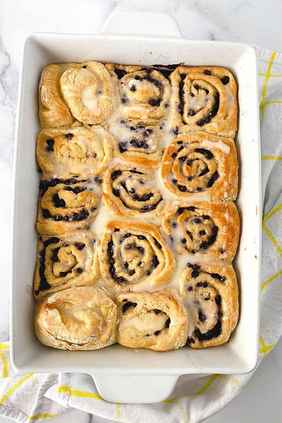 Love the tangy taste of lemon with blueberries? If so, these Lemon Blueberry Rolls will quickly become your next favorite sweet treat because of their amazing flavor.  Blueberry Lemon rolls are fluffy, creamy and filled with sweet blueberries. These breakfast rolls are the perfect breakfast treat.