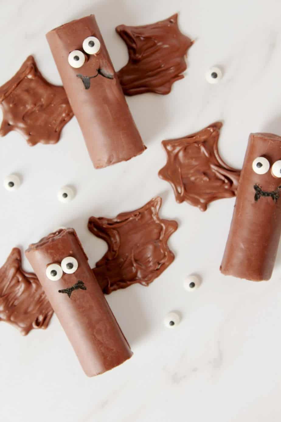 How To Make Halloween Bat Cakes