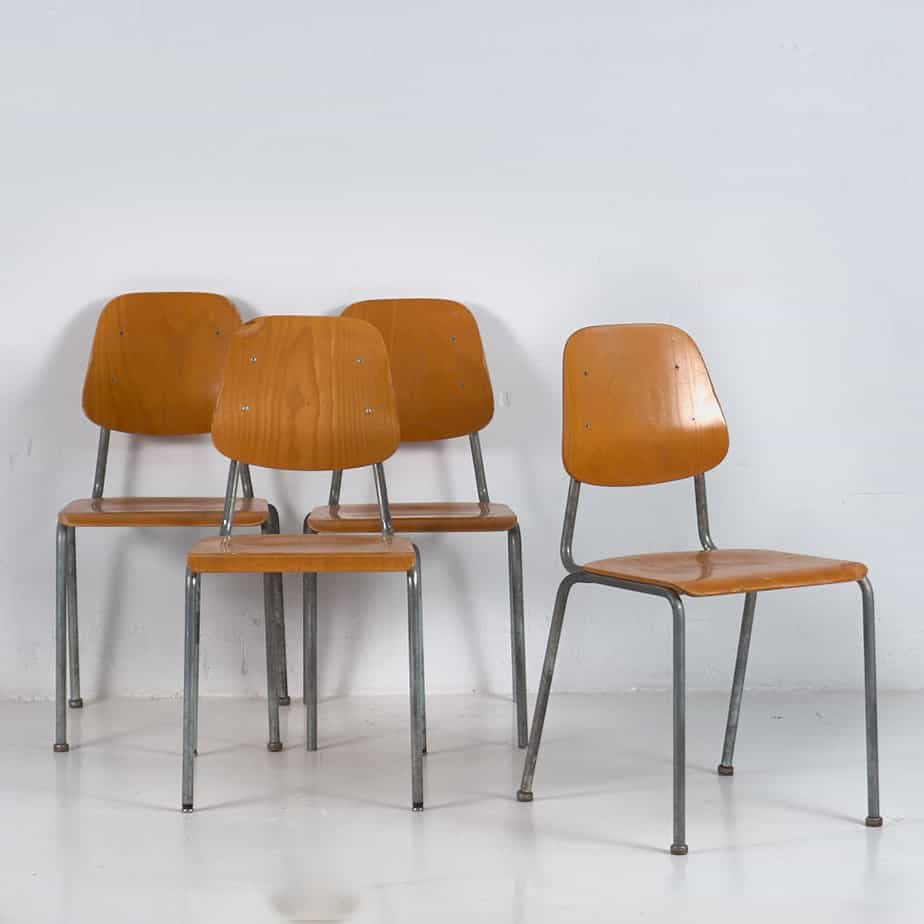 Chaises industrielles vintage (c.1950). Ensemble de 4 pièces