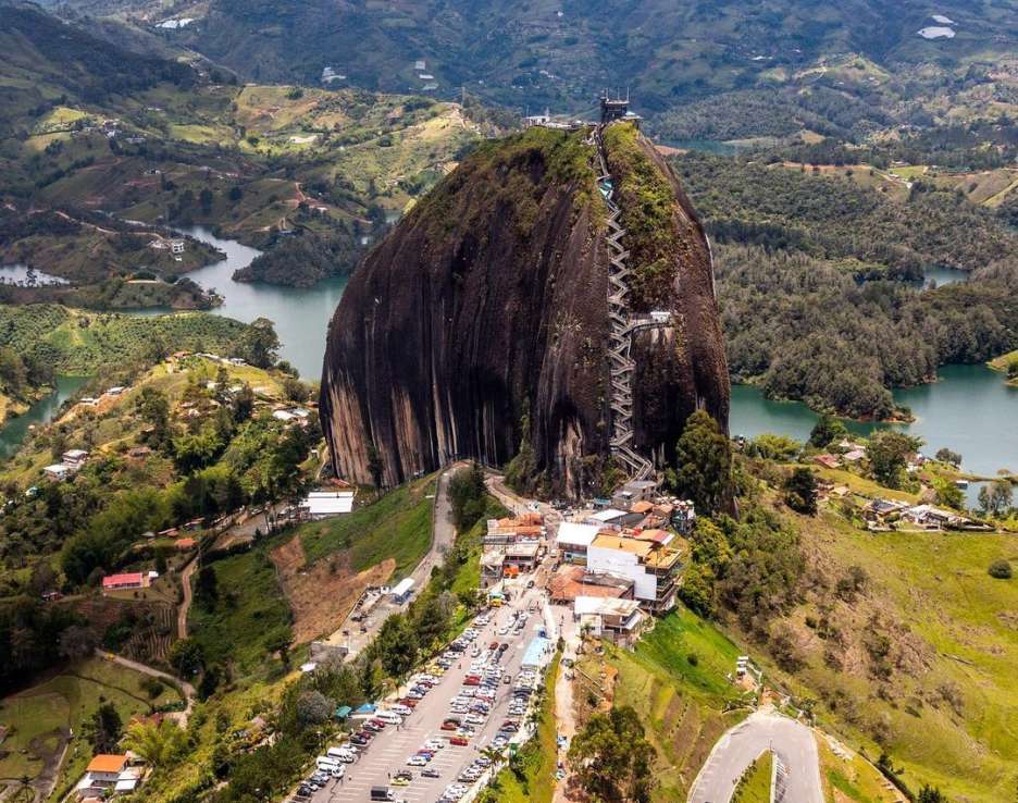 excursion guatape y medellin desde cali