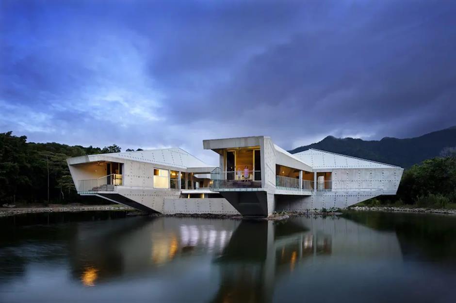 The-Worlds-Most-Spectacular-Modern-Homes_1 The-Worlds-Most-Spectacular-Modern-Homes_1 The World's Most Spectacular Modern Homes_1 modern homes The World’s Most Spectacular Modern Homes The Worlds Most Spectacular Modern Homes 1