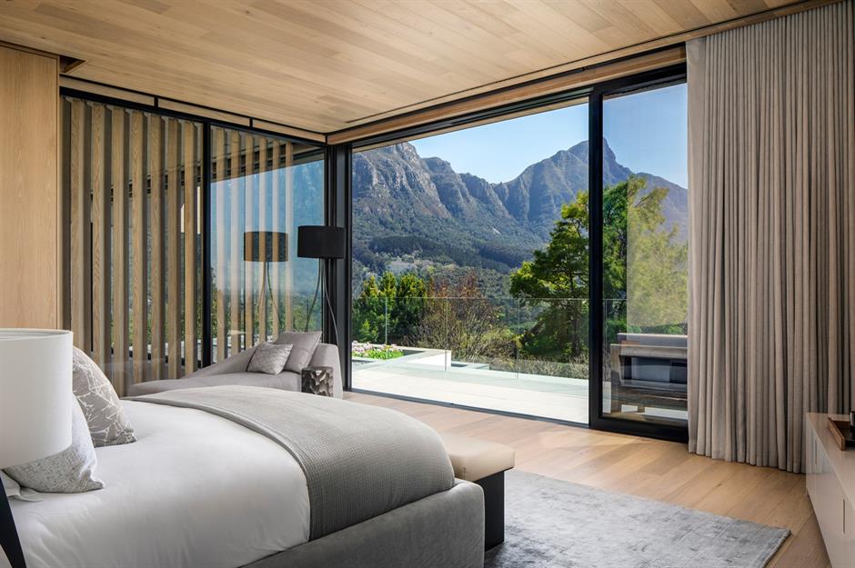 The-Worlds-Most-Spectacular-Modern-Homes_22 The-Worlds-Most-Spectacular-Modern-Homes_22 The World's Most Spectacular Modern Homes_22 modern homes The World’s Most Spectacular Modern Homes The Worlds Most Spectacular Modern Homes 22