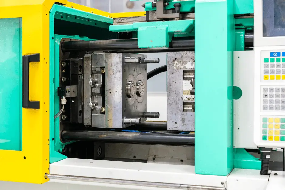 injection moulding machine