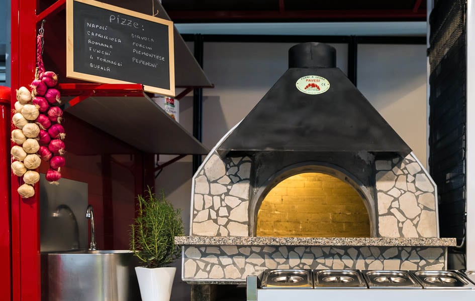 Pizzeria mobile ambulante su misura