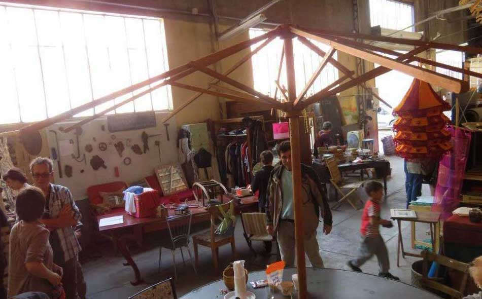 Visiteurs lors de l'ouverture du Recyclage Lodévois