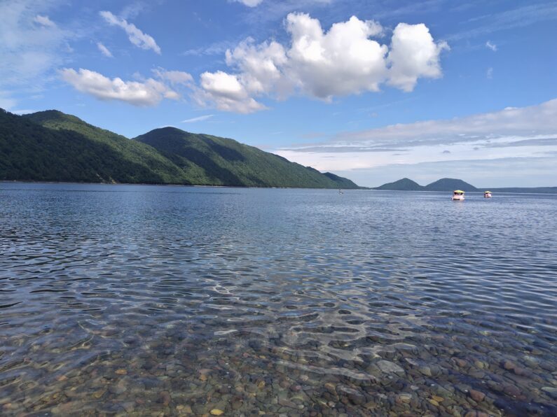 支笏湖水辺