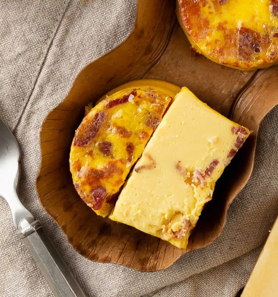 gruyere bacon egg bites