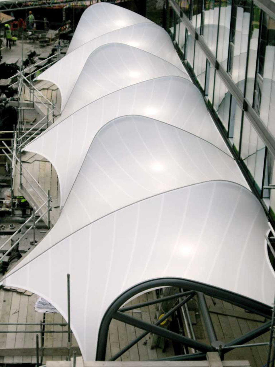 kanopi membrane, puncak, arsitektur modern