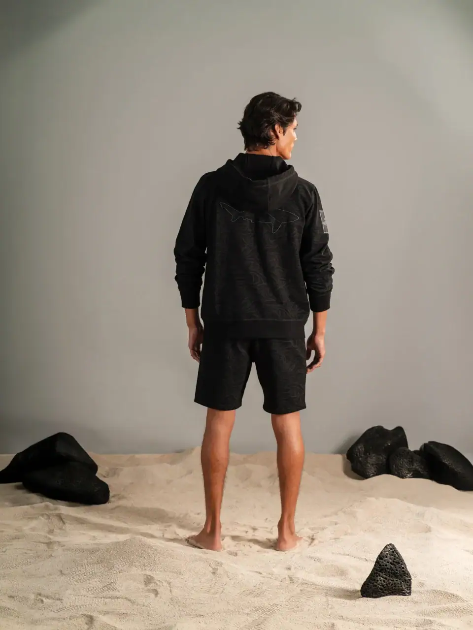 Sudadera con Capucha Olas y Tiburónes Negro