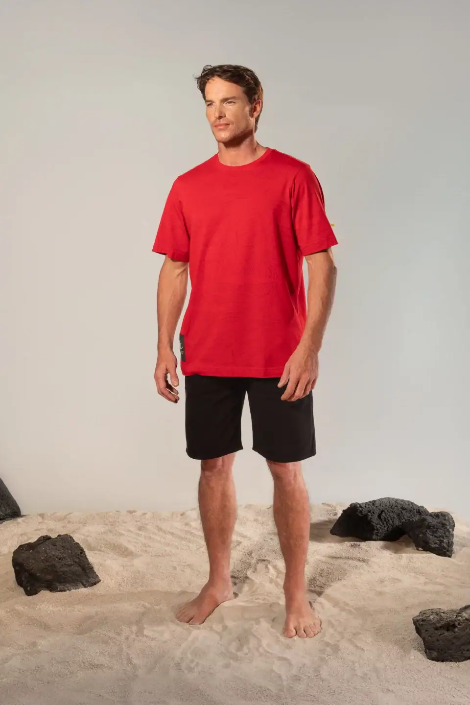 CAMISETA CORRIENTES Y TIBURONES ROJA