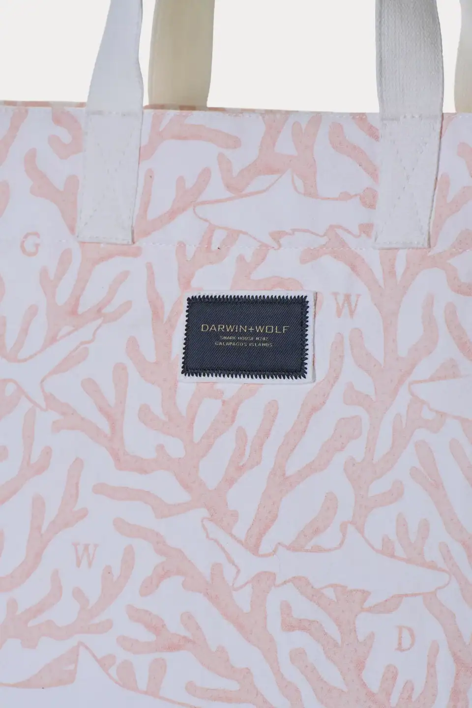 Totebag Corales y Tiburones Nacar Darwin And Wolf