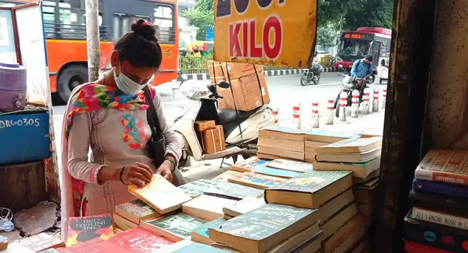 Daryaganj Book Market Old Delhi Markets