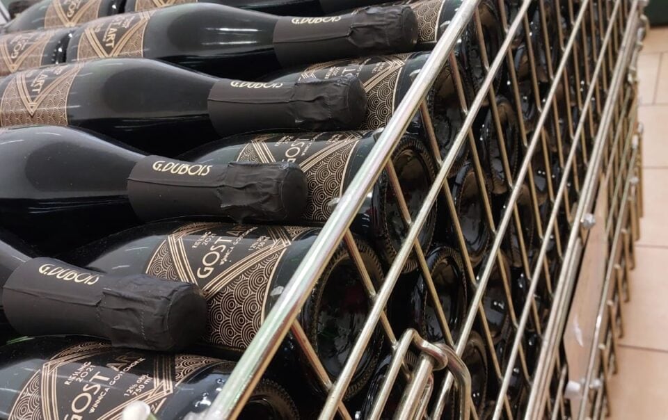 Jak przechowywać wino