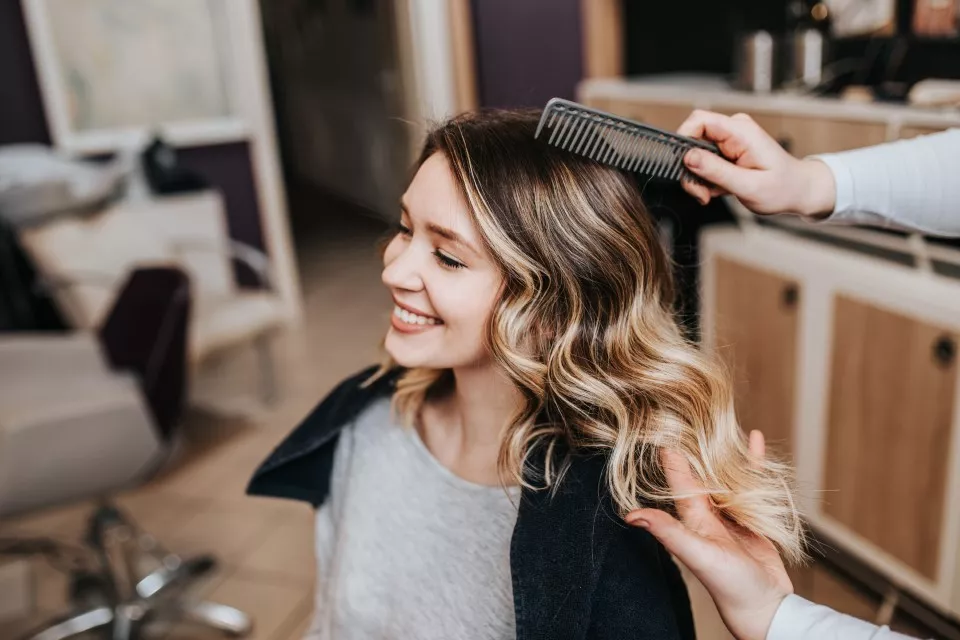 coiffure sierre, Massage & Soins à Sierre, Décoloration Complète