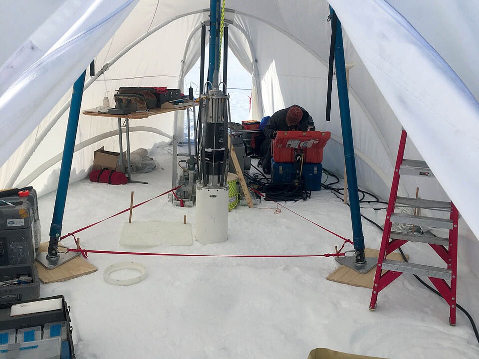 kanopi membrane, puncak, arsitektur modern