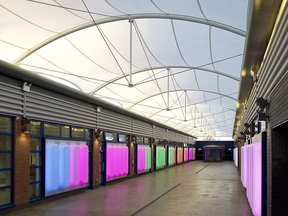 kanopi membrane, puncak, arsitektur modern