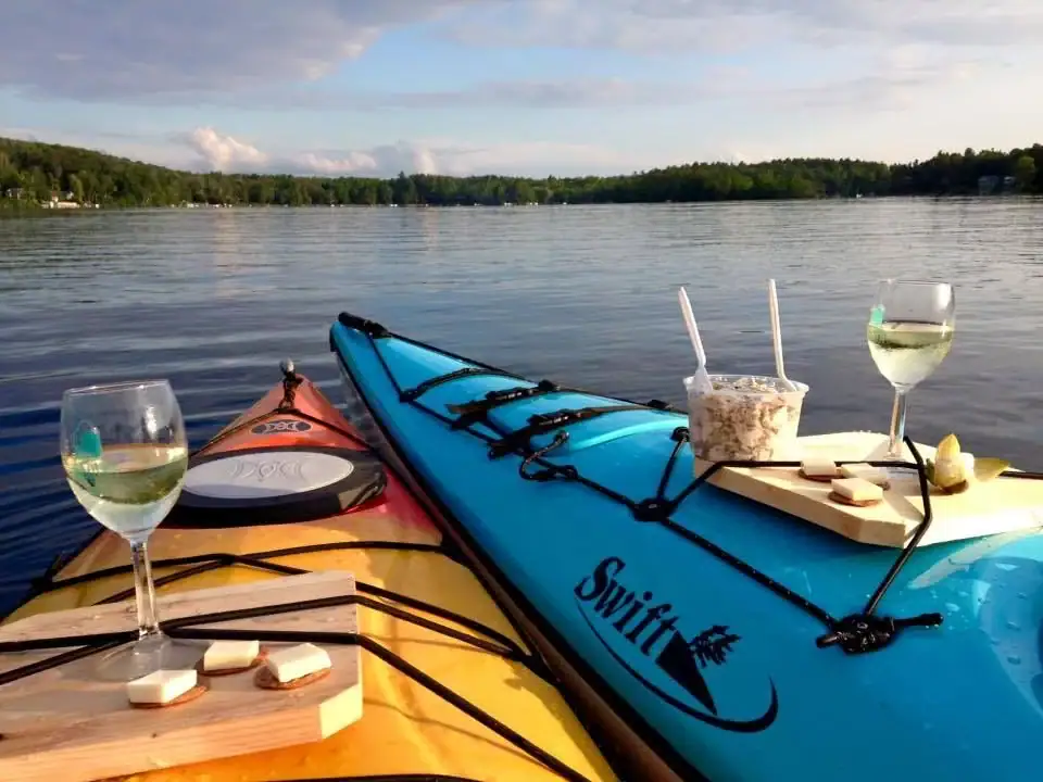 10-Best-Snacks-to-Pack-for-Kayaking-Trips