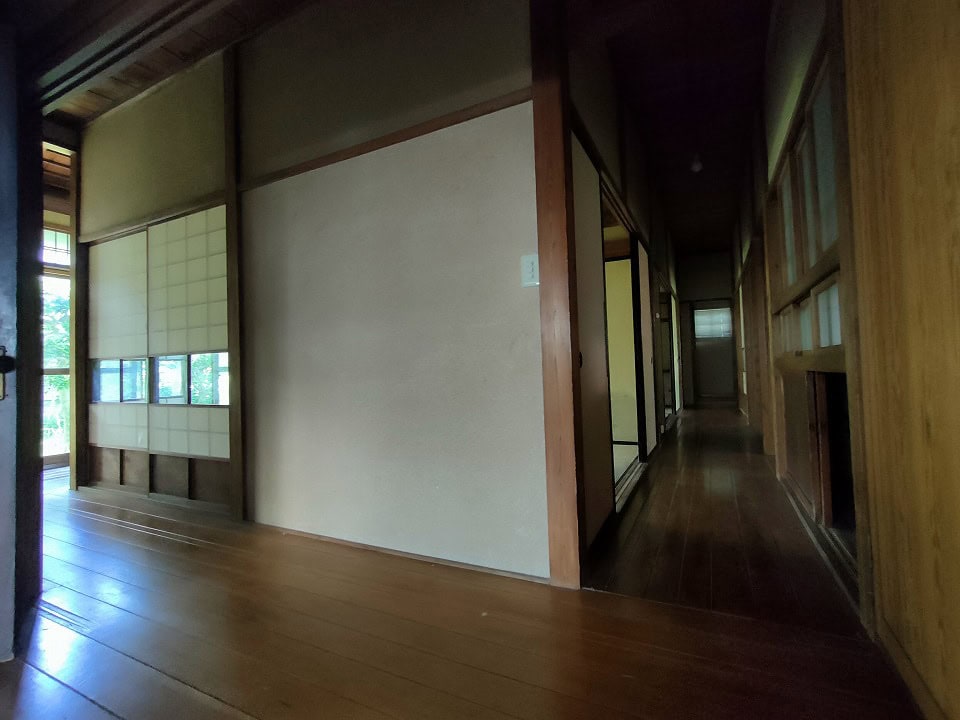 大磯町東小磯 平家一戸建て築80年超え 庭付き貸家