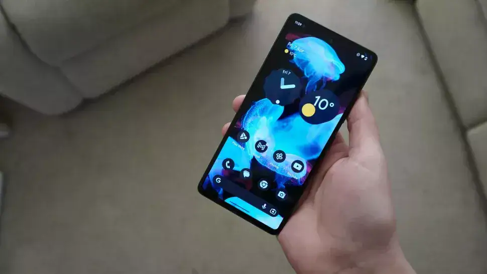 pixel 8 pro display