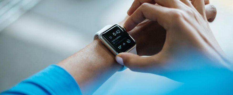 header-fitness-monitoring-watch header-fitness-monitoring-watch