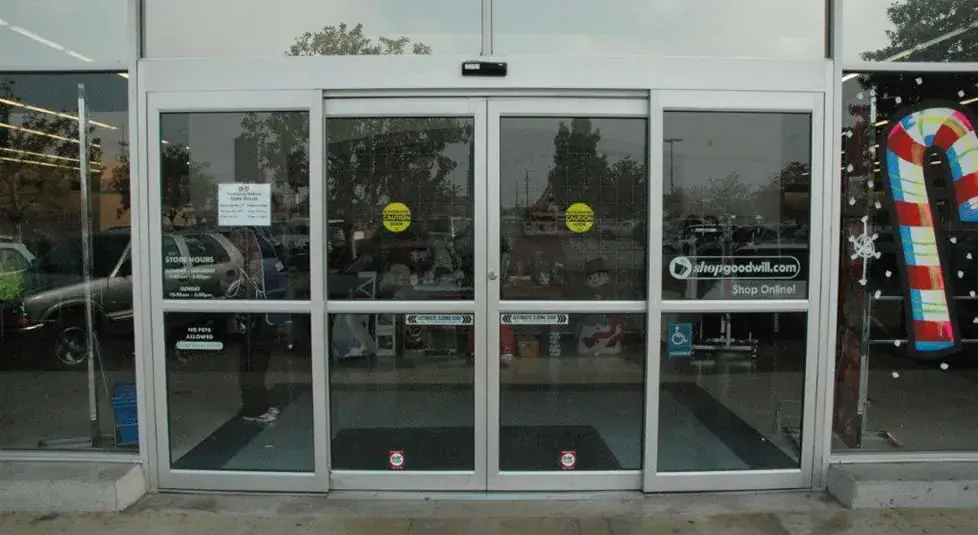 glass-commercial-door