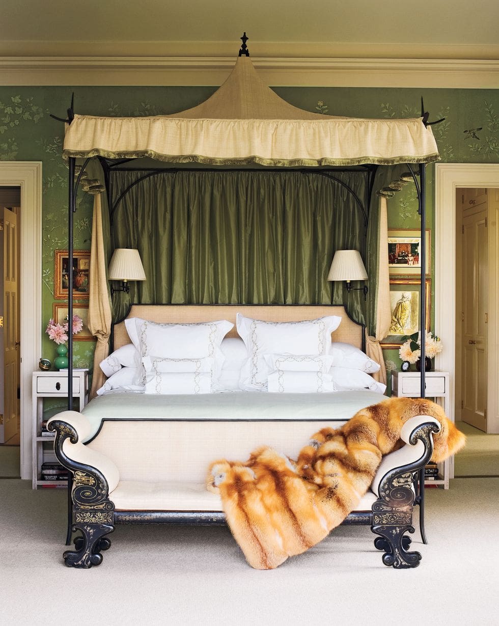 Designers-Tell-Us-How-To-Get-The-Mob-Wife-Aesthetic-In-Interiors_1 Designers-Tell-Us-How-To-Get-The-Mob-Wife-Aesthetic-In-Interiors_1 Designers Tell Us How To Get The Mob Wife Aesthetic In Interiors_1 mob wife aesthetic Designers Tell Us How To Get The Mob Wife Aesthetic In Interiors Designers Tell Us How To Get The Mob Wife Aesthetic In Interiors 1