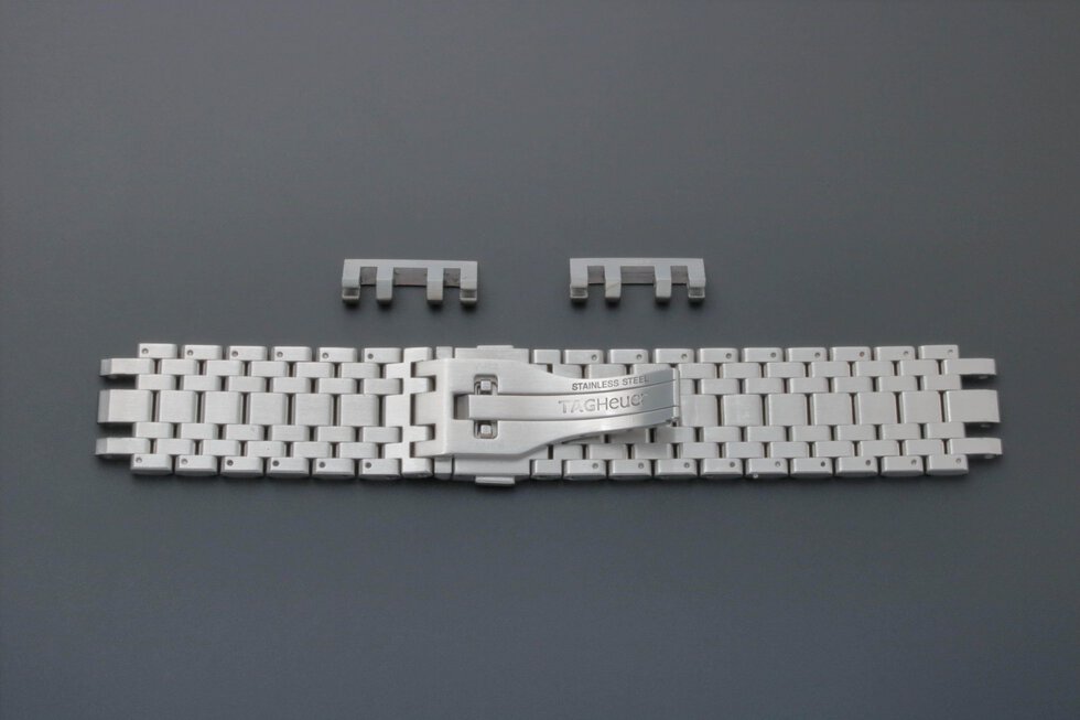Lot #3246 – Tag Heuer Monaco Watch Bracelet 22MM FAA006 3084Y Tag Heuer 22mm