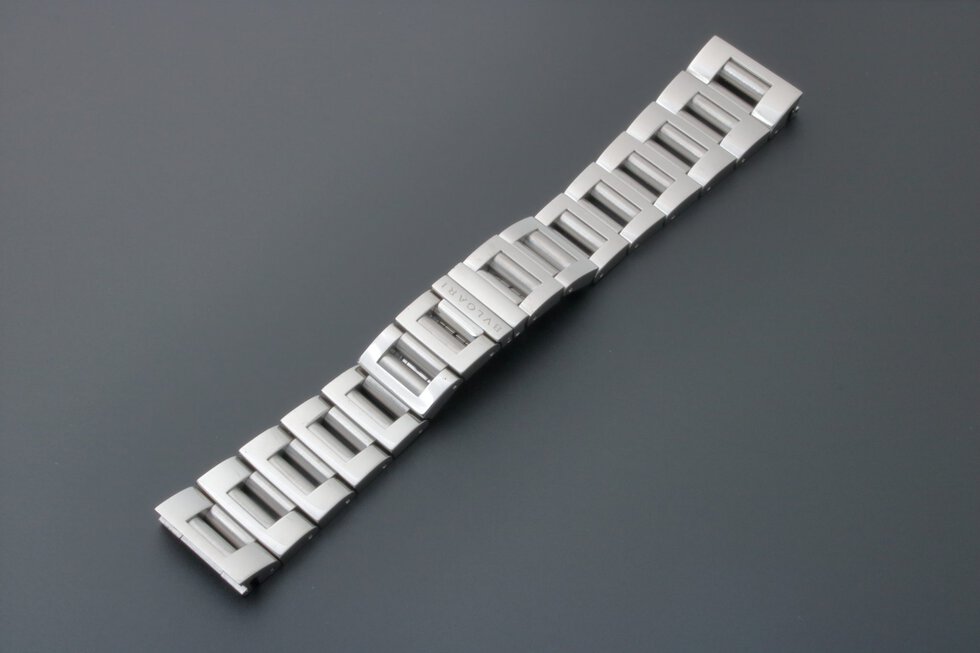 Lot #3640 – Bvlgari Rettangolo Chronograph Watch Bracelet 21MM P03.01 Bvlgari 21mm