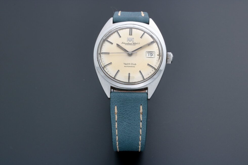 Lot #8932 – Vintage IWC R810 Yacht Club Automatic Watch IWC International Watch Co